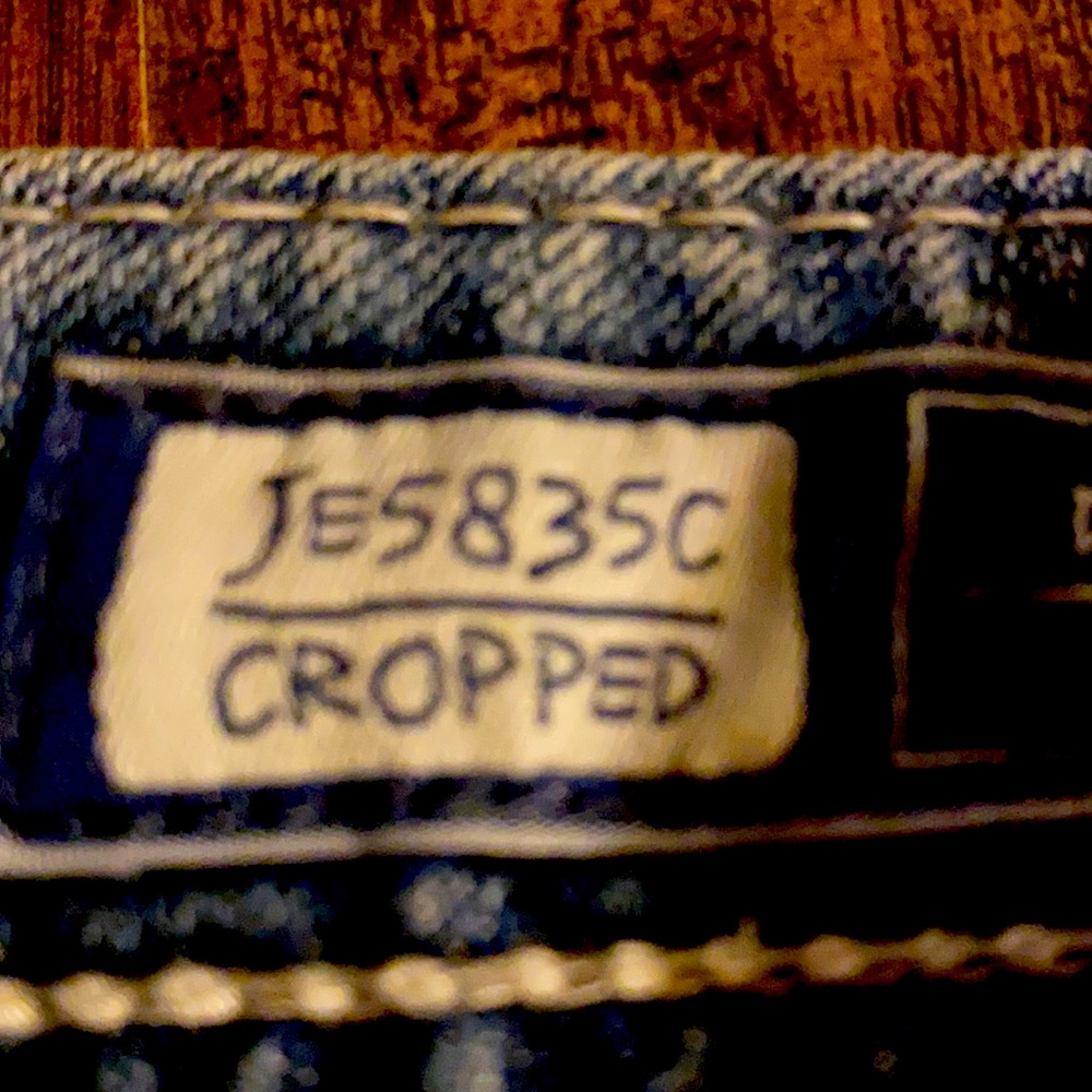 Miss me  cropped jeans